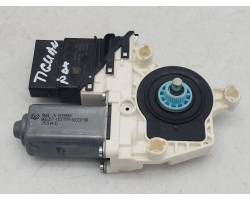 Door window regulator motor