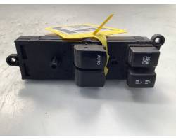 PULSANTIERA ANTERIORE SINISTRA SUZUKI Swift 5° Serie 68L0 (10>16)