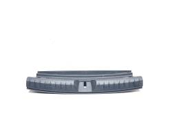 Trunk sill cover protection