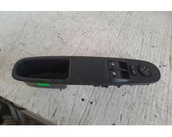 PULSANTE ALZAVETRO ANTERIORE SINISTRO FIAT Grande Punto 3° Serie 735500050 169A4000 (12>)
