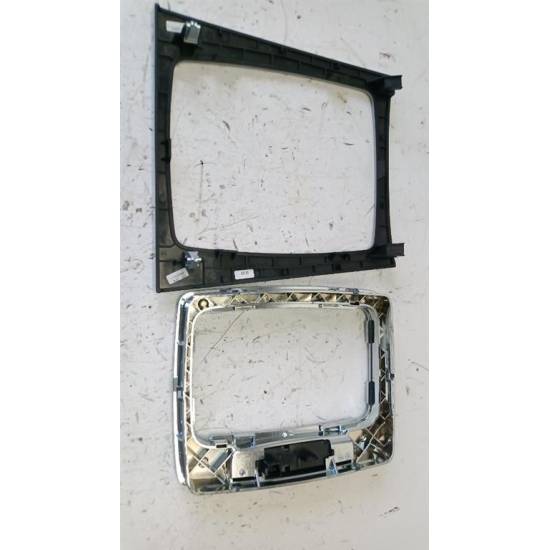 MERCEDES W204 CLASSE C Console Centrale Boîtier Étagère A2046800150 EUR - 6