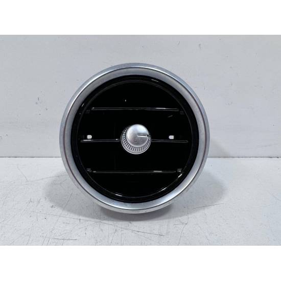 Bocchette Aria Mercedes Classe C W204 Bocchetta D'aria Per Benz Classe C W204 C180 C200 220 230 260 280 300 350 2007-2011 Copertura Della Griglia Di Ventilazione AC Rotonda Presa Aria Condizionata(Black - 4