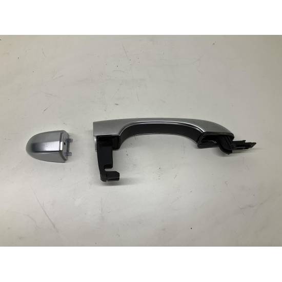 Maniglia Esterna Auto Cromata Lato Guida Sinistra Per Fiat 500 (2012-2018) - Ricambio OEM 68069943AC