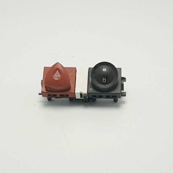 INTERRUTTORE COMANDO LUCI RENAULT Megane Scenic 8200407415 (97>01)