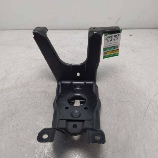 SUPPORTI PARAURTI AUDI A4 Avant (8W5) 8W0802715 (15>)