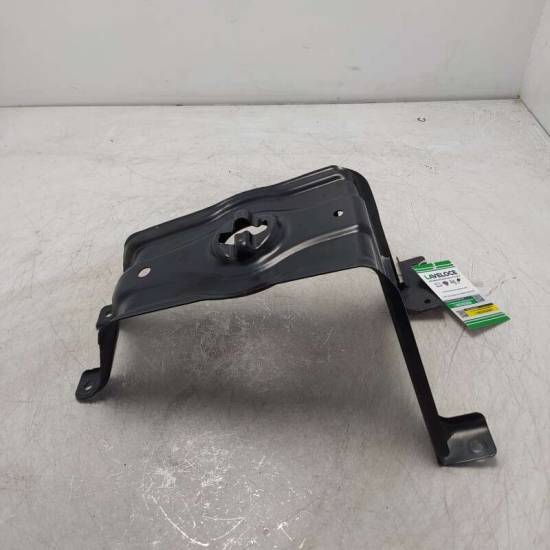 SUPPORTI PARAURTI AUDI A4 Avant (8W5) 8W0802715 (15>)