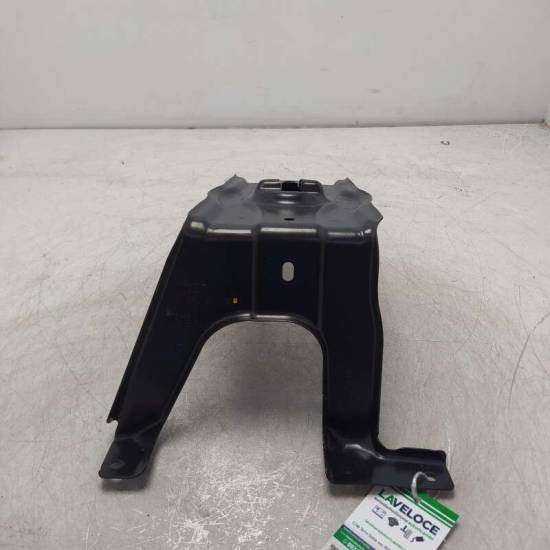 SUPPORTI PARAURTI AUDI A4 Avant (8W5) 8W0802715 (15>)
