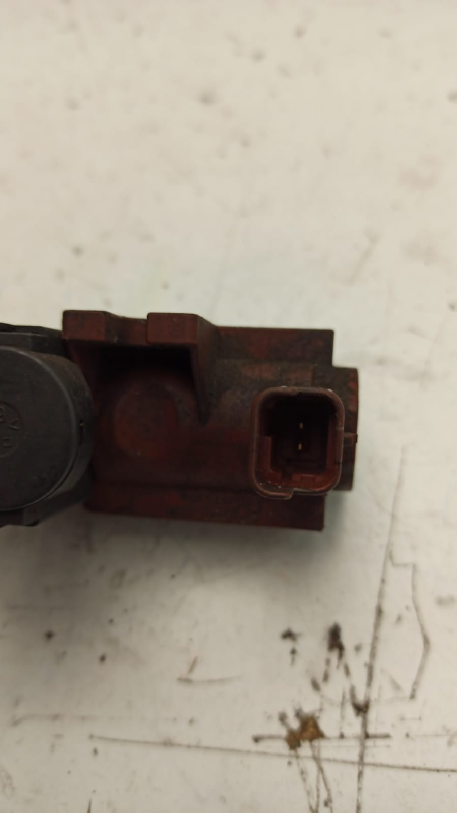 Valvola Di Sfiato Solenoide Di Spurgo 55566514: Ricambio Originale Per Il Sistema Evaporazione Vauxhall