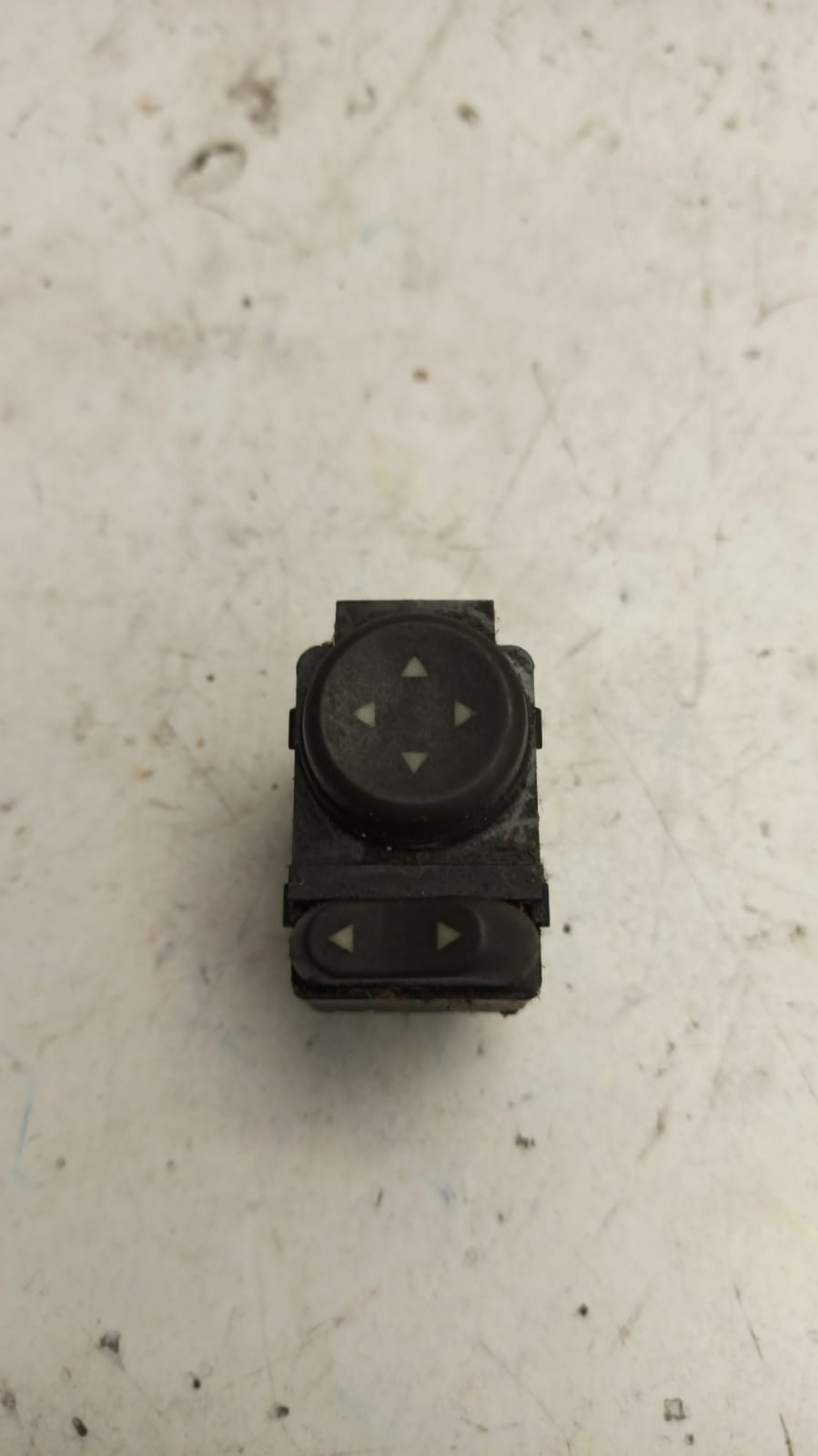 Vendo specchietti retrovisori esterni cromati per Alfa R