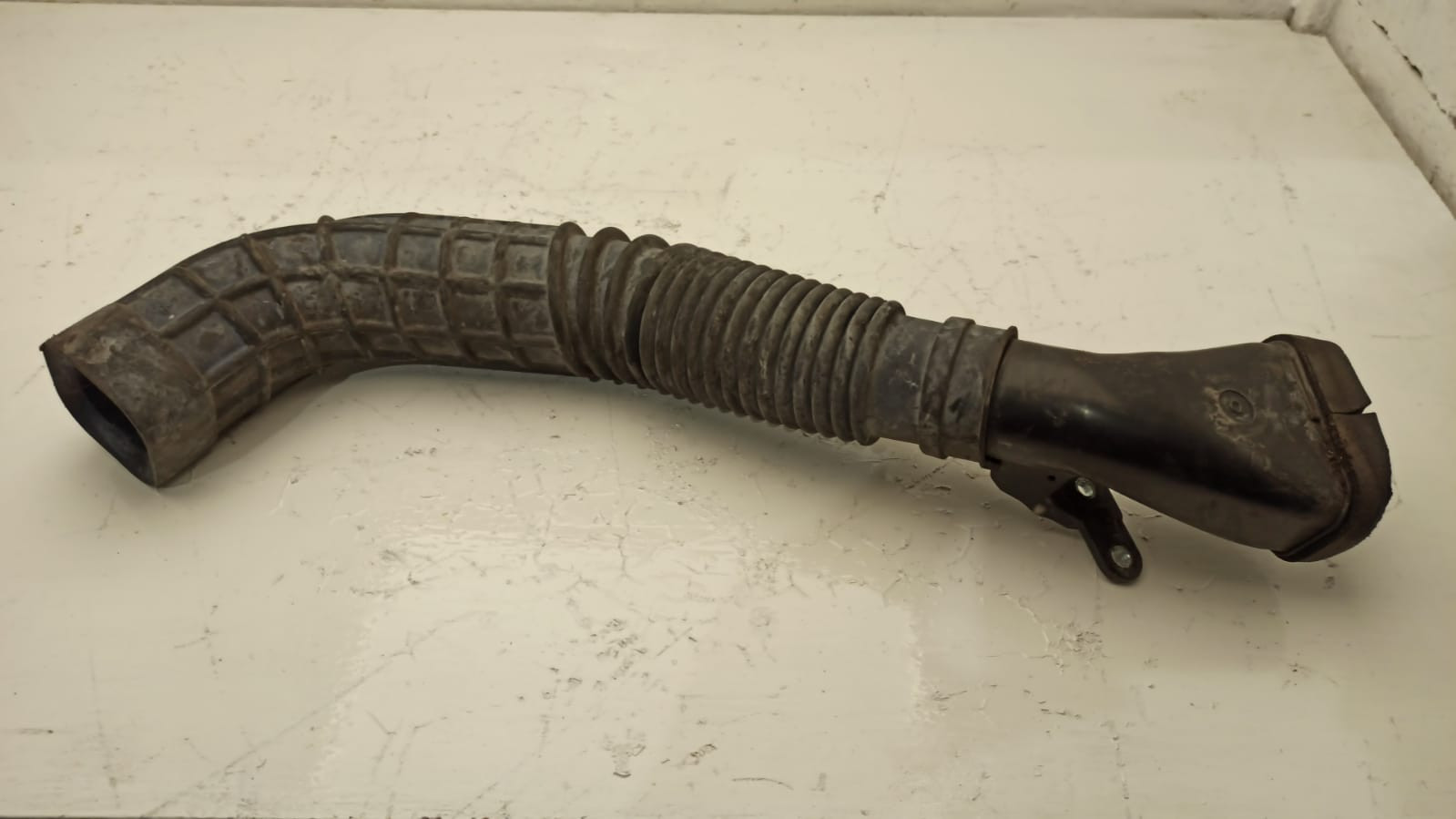 Come Cambiare Filtro Antipolline Su SUZUKI SWIFT IV (FZ, NZ) - Guida Alla Sostituzione - Foto 4