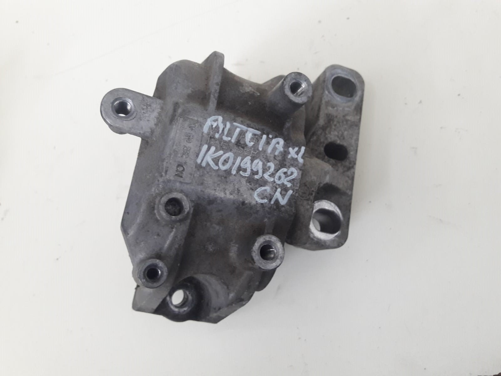 Supporto Motore Destro Unigom 397820 Per Audi A3, Seat Altea, VW Golf VI 1.6/2.0 TDI - Foto 3