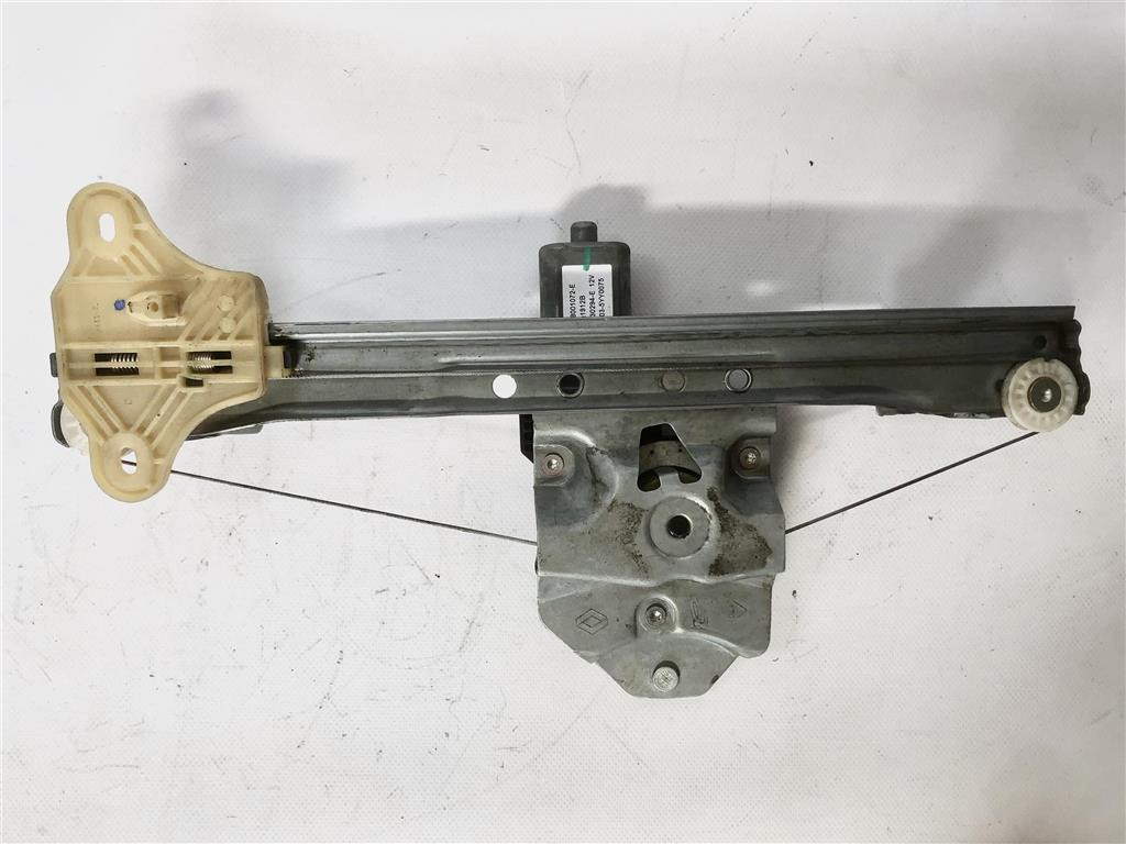 Alzacristallo Sinistro RENAULT CLIO anno 2005 - 2009(III) oe 8200291151