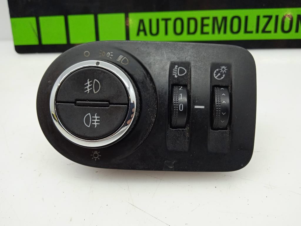Interruttore di avviamento a pulsante 12V 50 ampere, con cappuccio in gomma morbida - Discount AutoSport