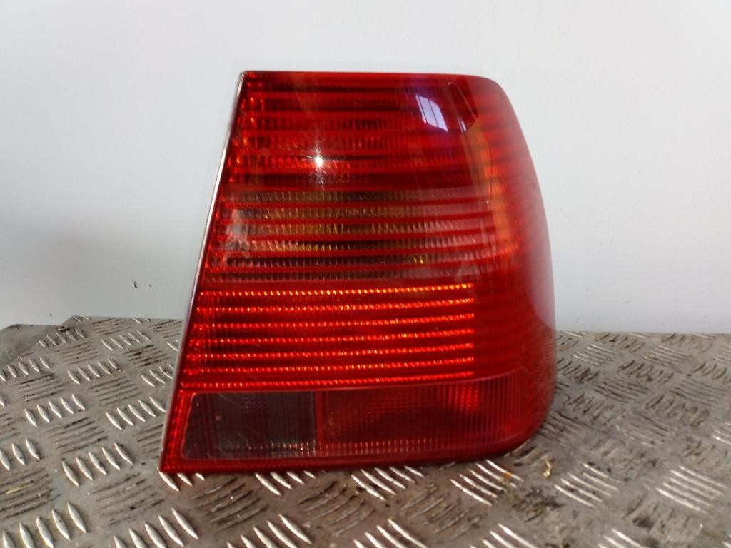 Fanale Post. Destro 1J5945096AC Usato