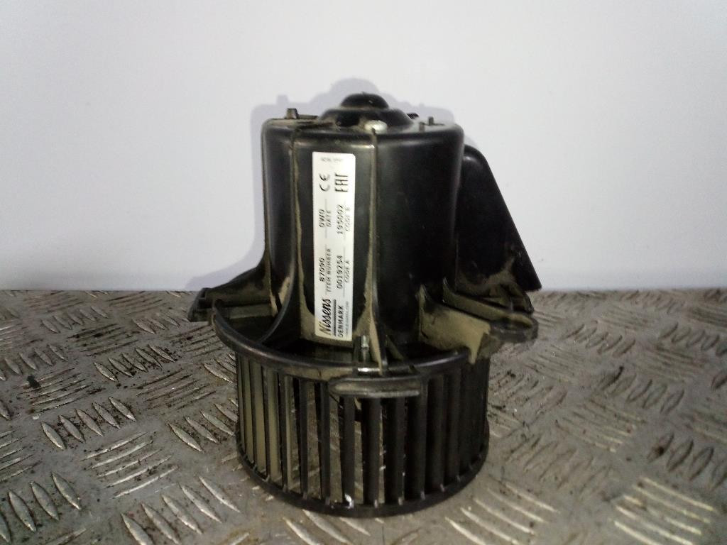 Ventola Motorino Ventilazione Abitacolo 87090 NISSENS Usato