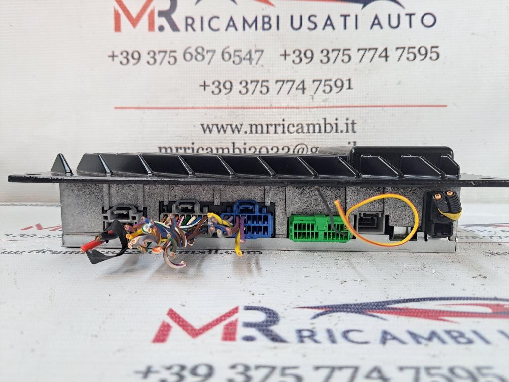 Fender Jack Amplificatore Mono, Angolo Retto, 4 Pin, con Hardware di Fender Jack Amplificatore Mono, Angolo Retto, 4 Pin, con Hardware di