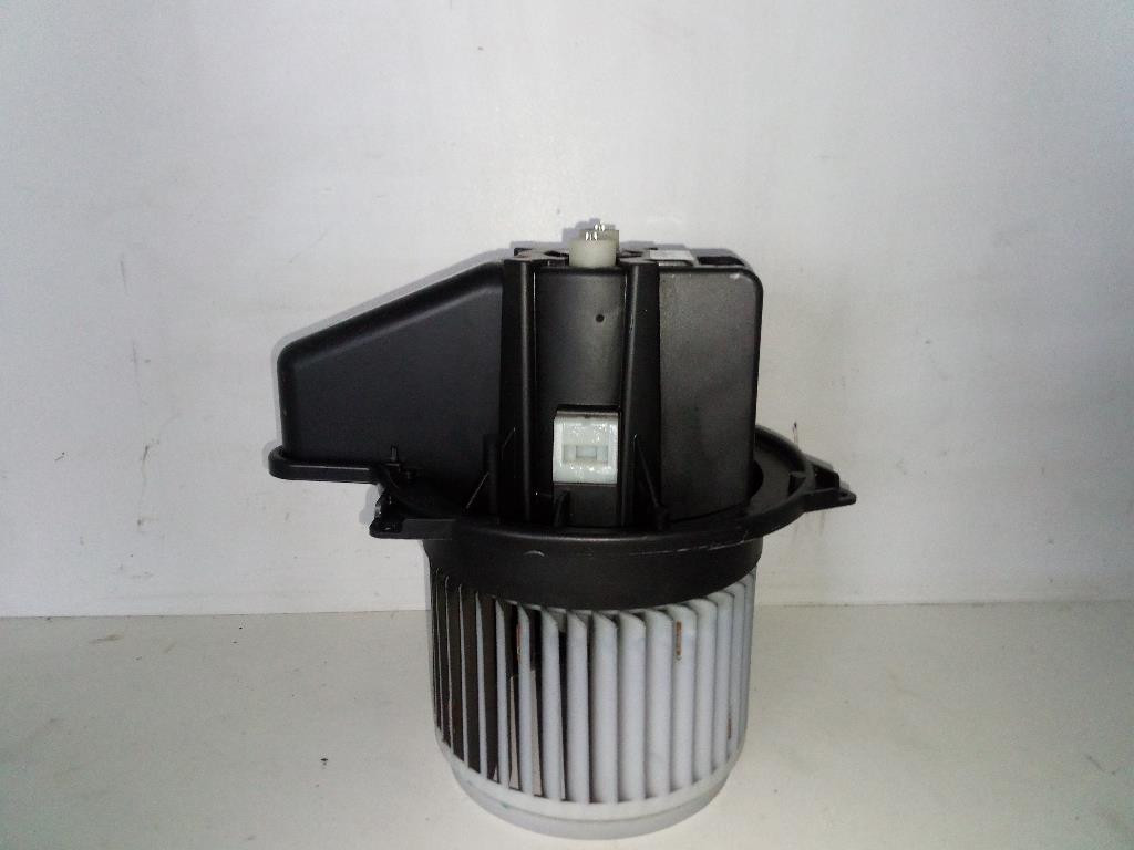 Ventola Motorino Ventilazione Abitacolo 77368879 Usato