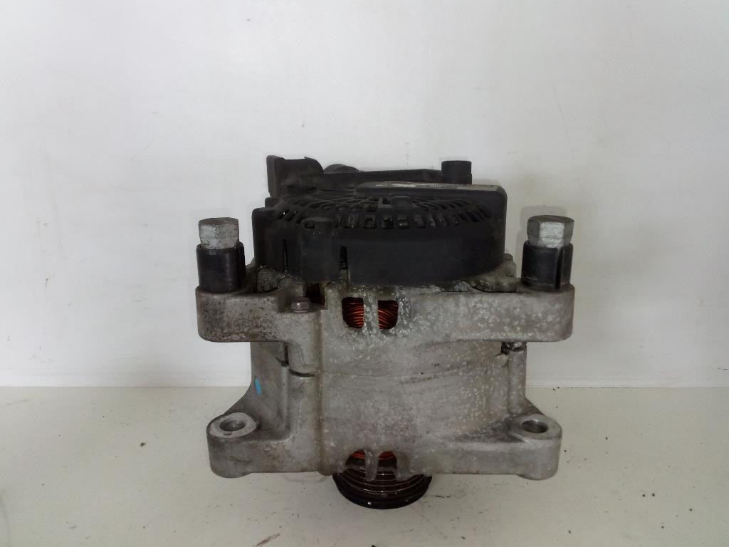 Alternatore 8V2110300AB TG12C038 Usato