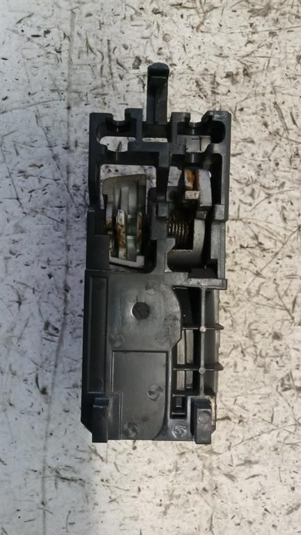 Gruppo clip maniglia serratura coperchio vano portaoggetti per Suzuki SX4 Swift 2007-2013 Grigio 7343063 J02P4Z 7343063 Parti di ricambio J02V6N  34