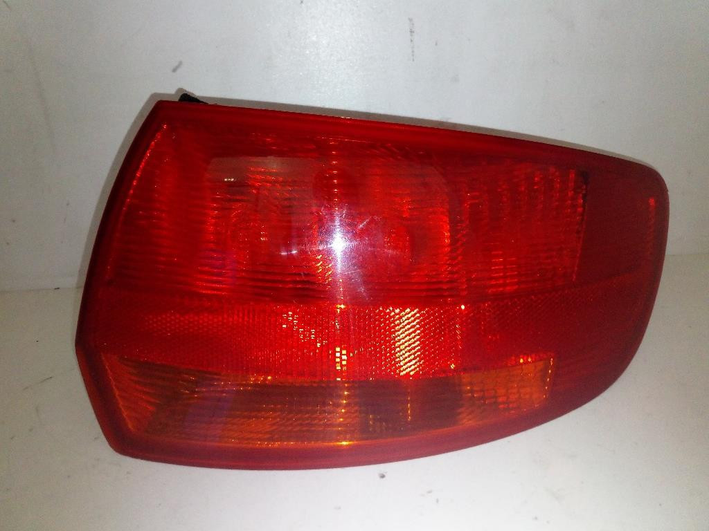 Fanale Post. Destro 8P4945096C Usato