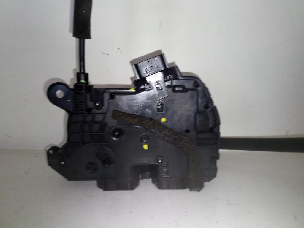 Serratura Porta Post. Destro 825005FA0A Usato