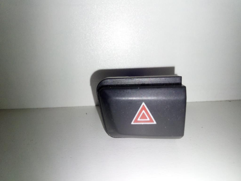 Interruttore Luci Emergenza 96750916ZD Usato