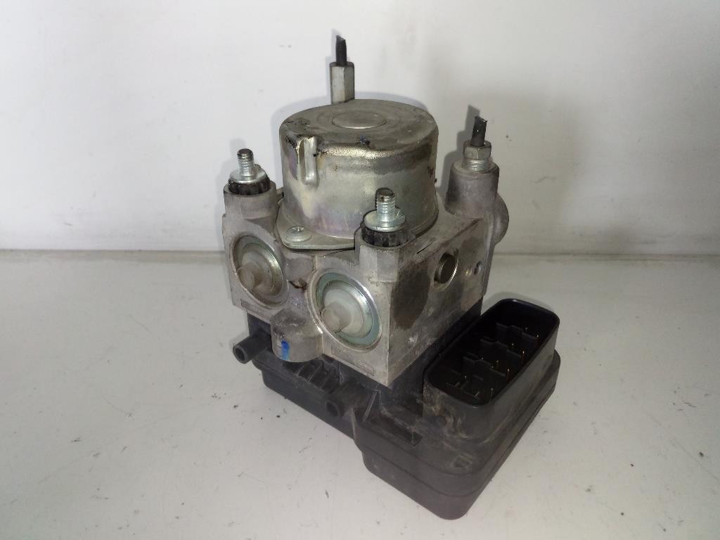 Pompa Abs 4451052460 8954152400 13511019830 Usato