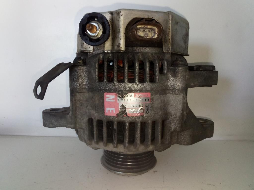 Alternatore 2706033040 Usato