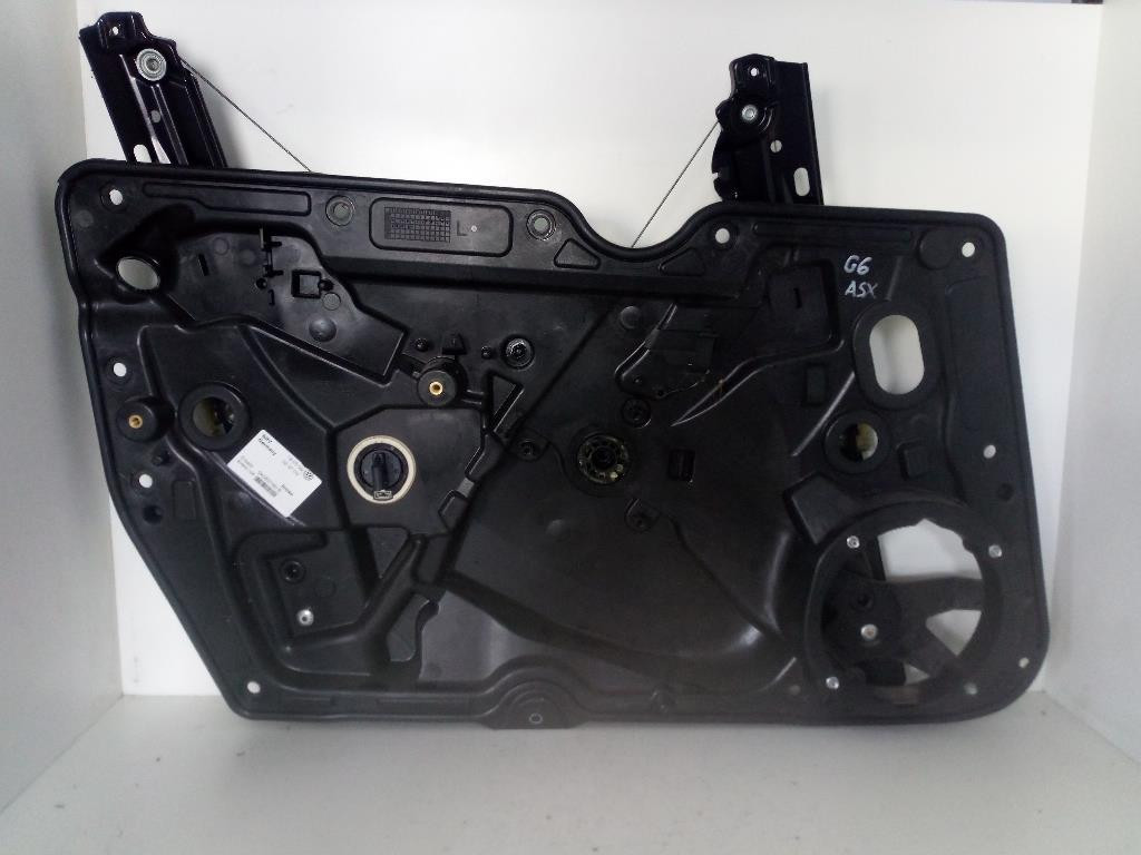 Alzacristallo Elettr. Porta Ant. Sinistro 5K0837461B Usato