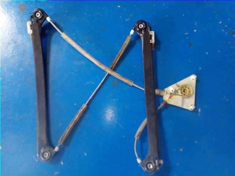 Alzacristallo Elettr. Porta Ant. Sinistro 8P4837461A Usato