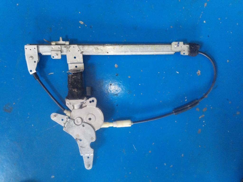 Alzacristallo Elettr. Porta Ant. Destro 7774246 Usato