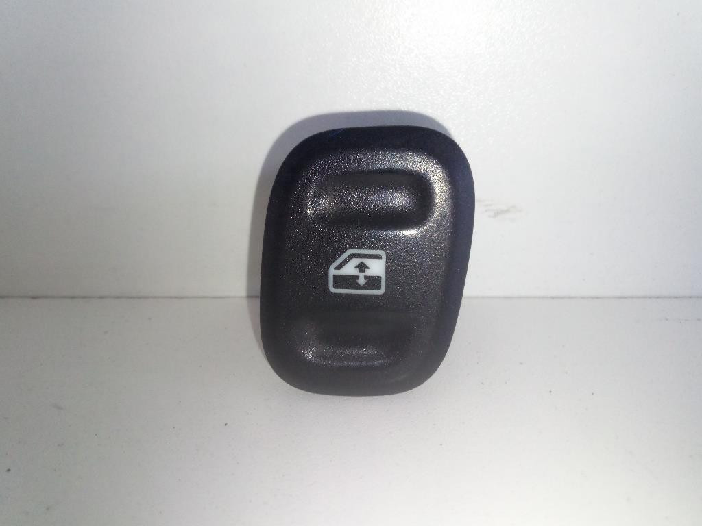 Interruttore Alzacristalli Porta Ant. Destro 735536760 Usato