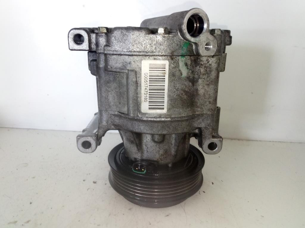 Compressore A/c 51747318 Usato