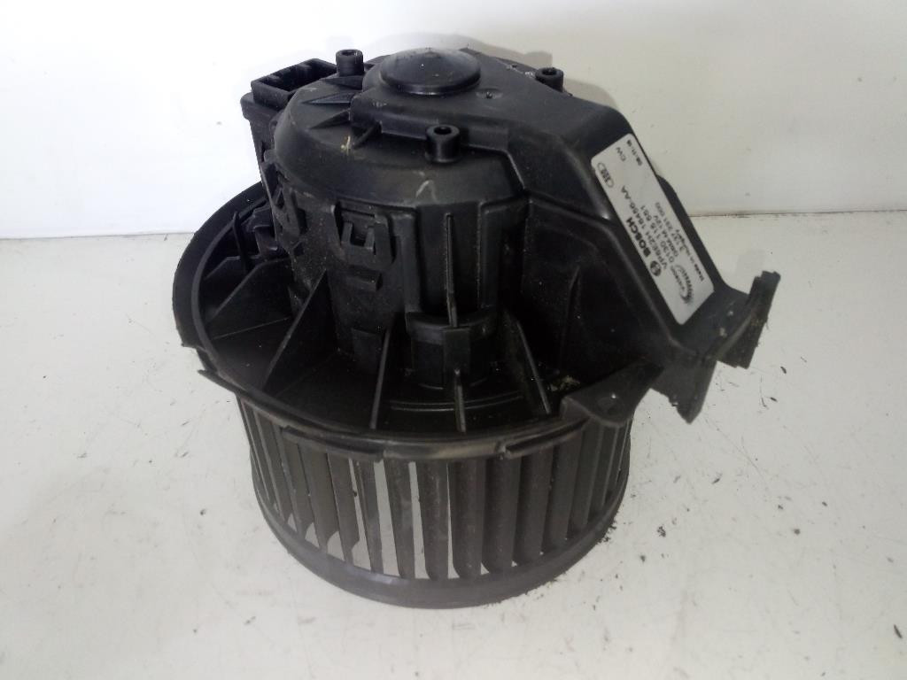 Ventola Motorino Ventilazione Abitacolo 8E2H18456AA Usato