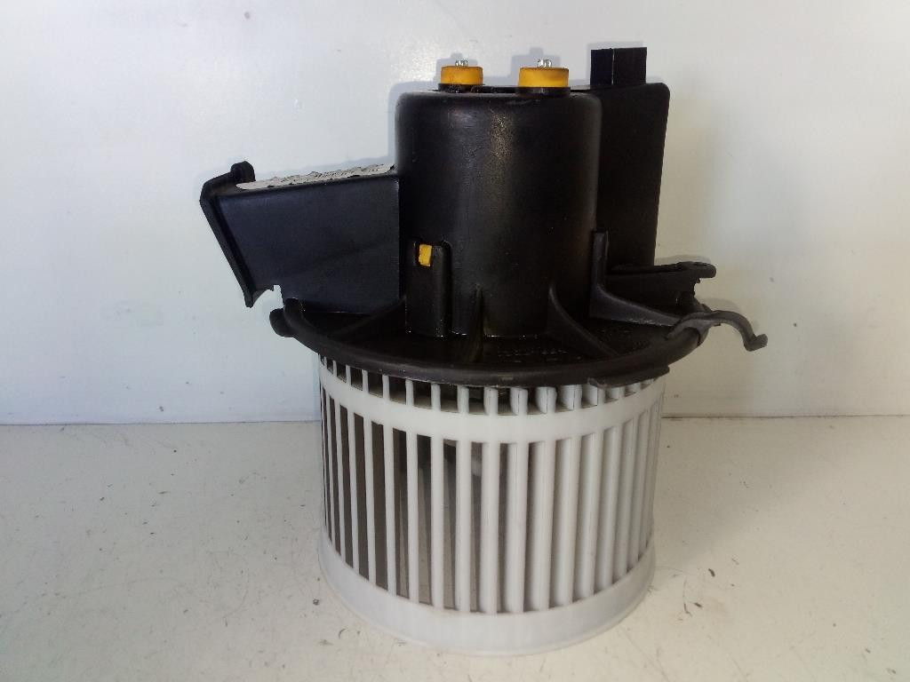 Ventola Motorino Ventilazione Abitacolo 1557648 Usato