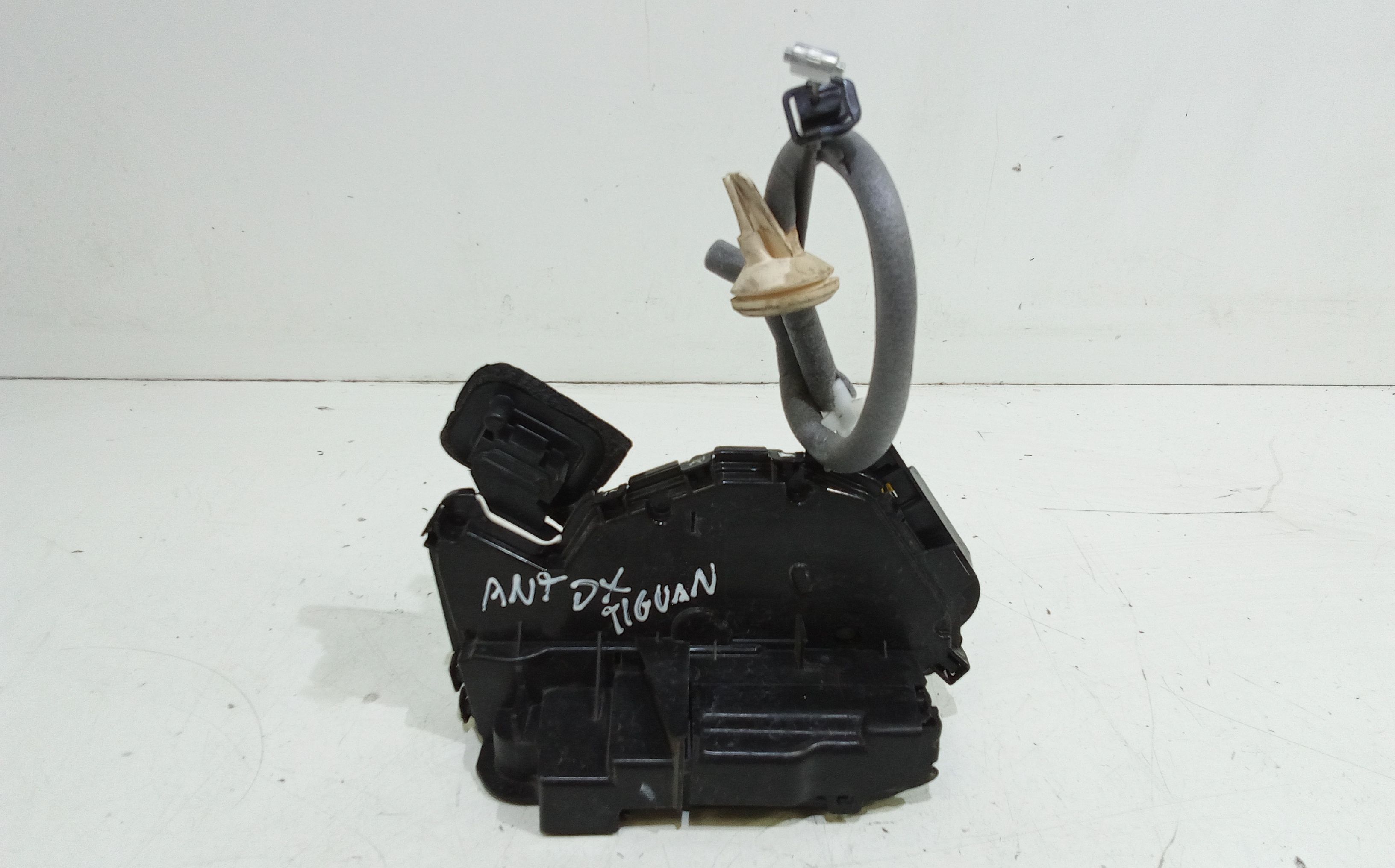 Serratura Anteriore Destra VOLKSWAGEN Tiguan Serie