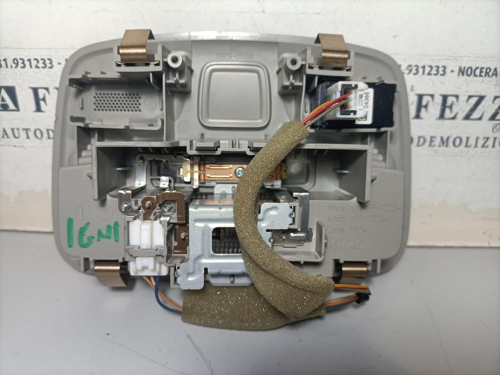 Console Centrale Pour Suzuki Ignis (MF) 5 Portes 1.2 Dual Jet 16V 2018 - Pièce D'occasion, état Correct