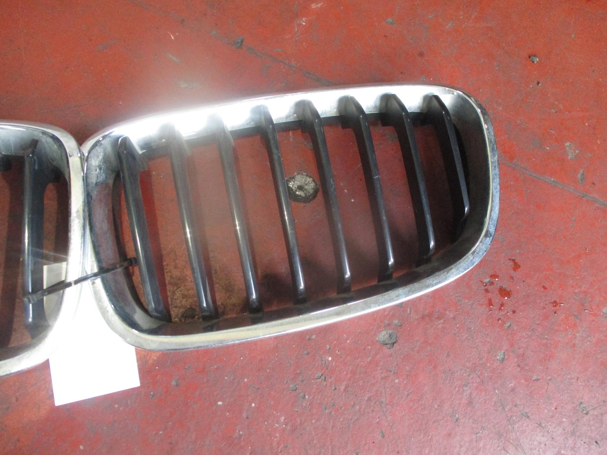511370771299 Griglia Anteriore per BMW SERIE 1 BERLINA (E81/E87) 120d 2