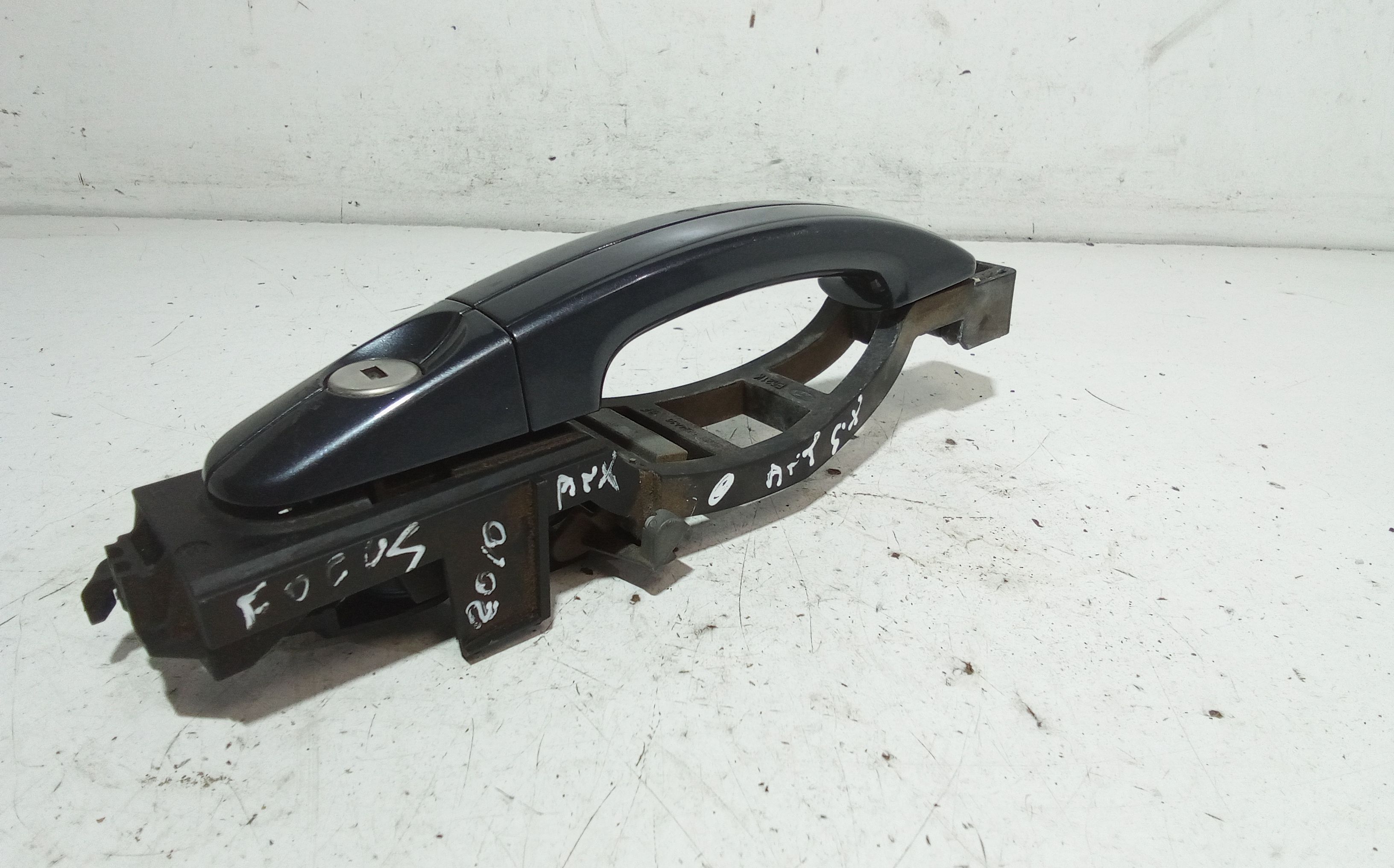 Maniglia esterna Anteriore Sinistra FORD Focus S. Wagon 4 Serie