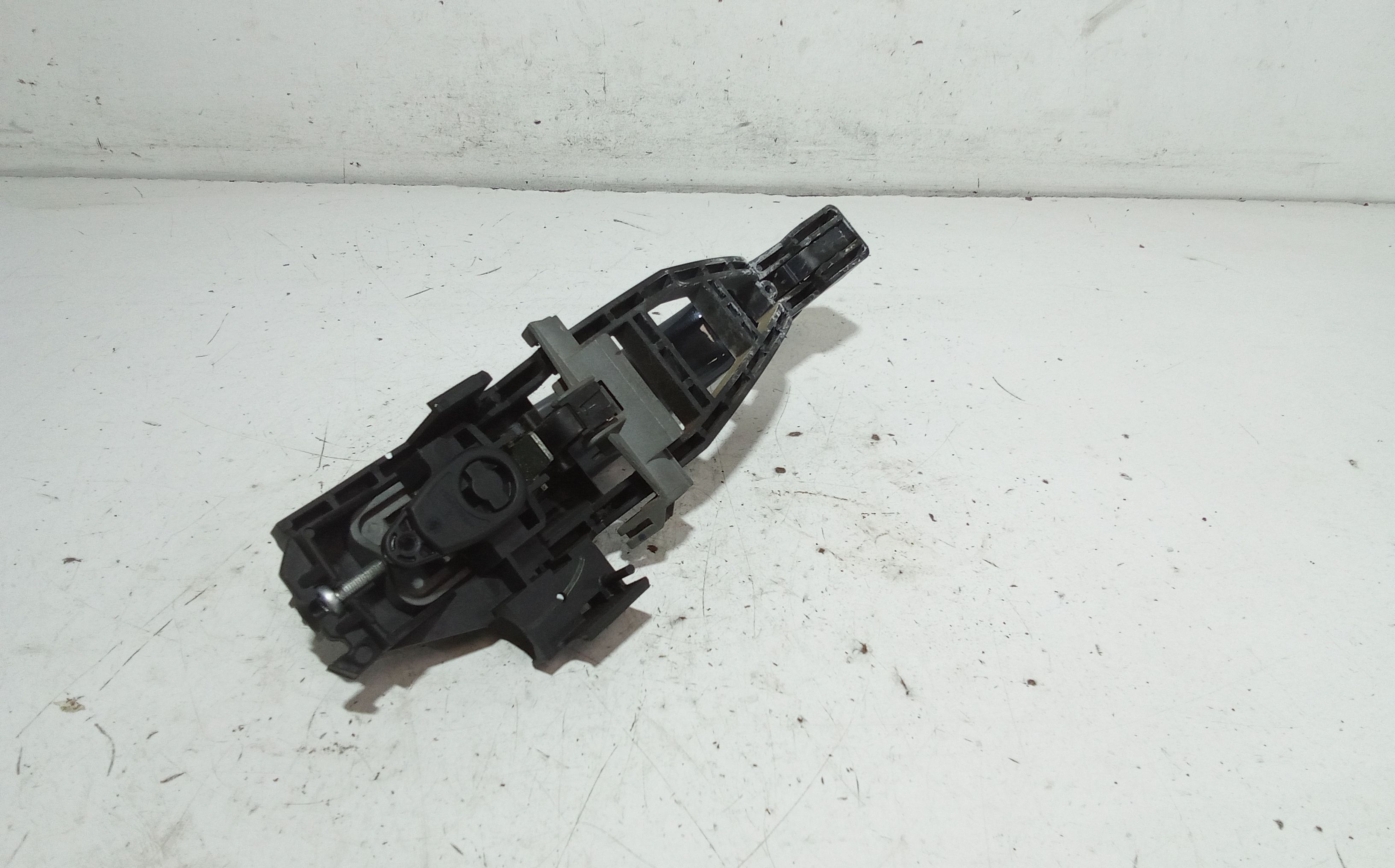 Maniglia esterna Anteriore Sinistra FORD Focus S. Wagon 4 Serie