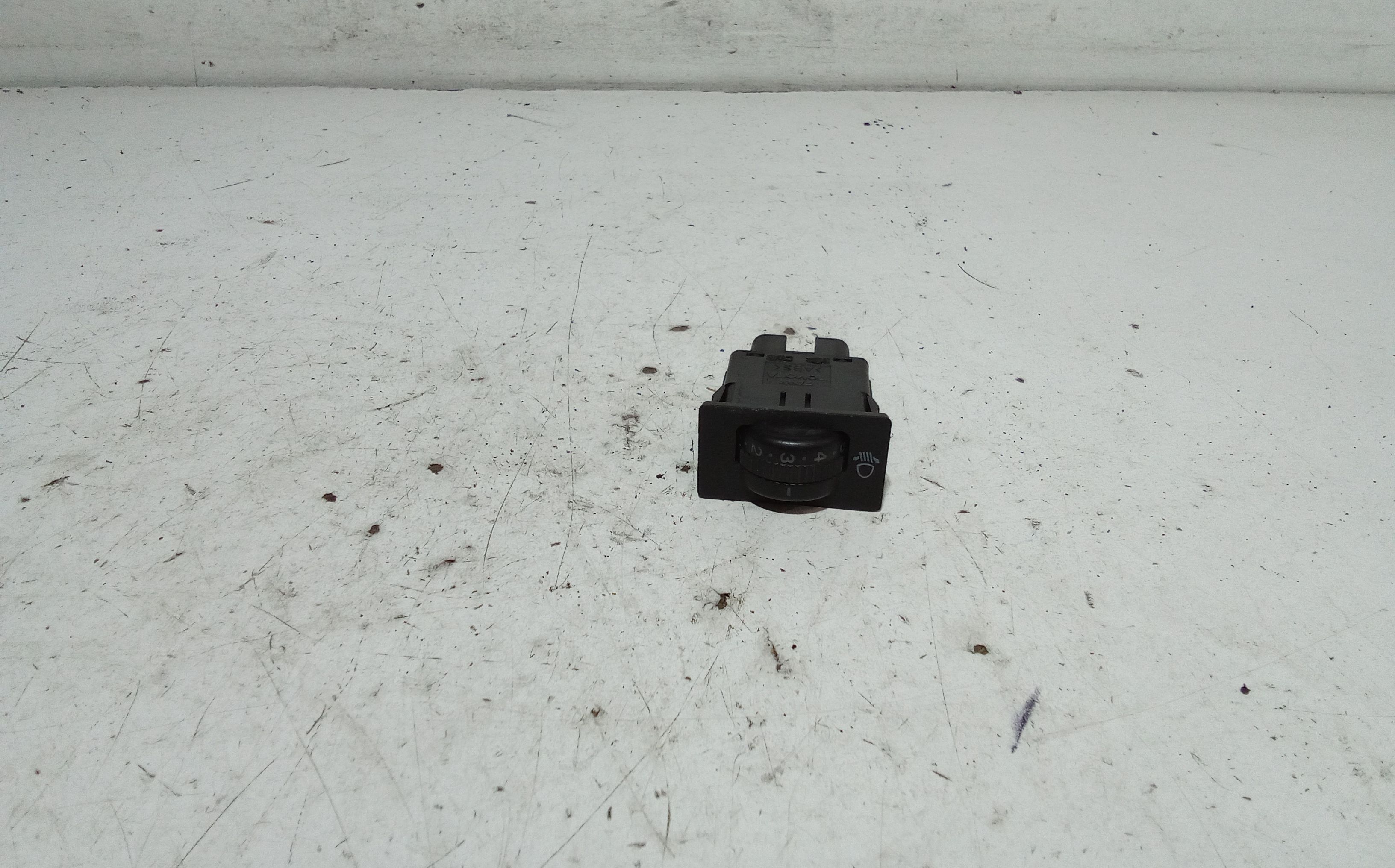 Regolatore Fari TOYOTA Corolla Berlina 4 Serie