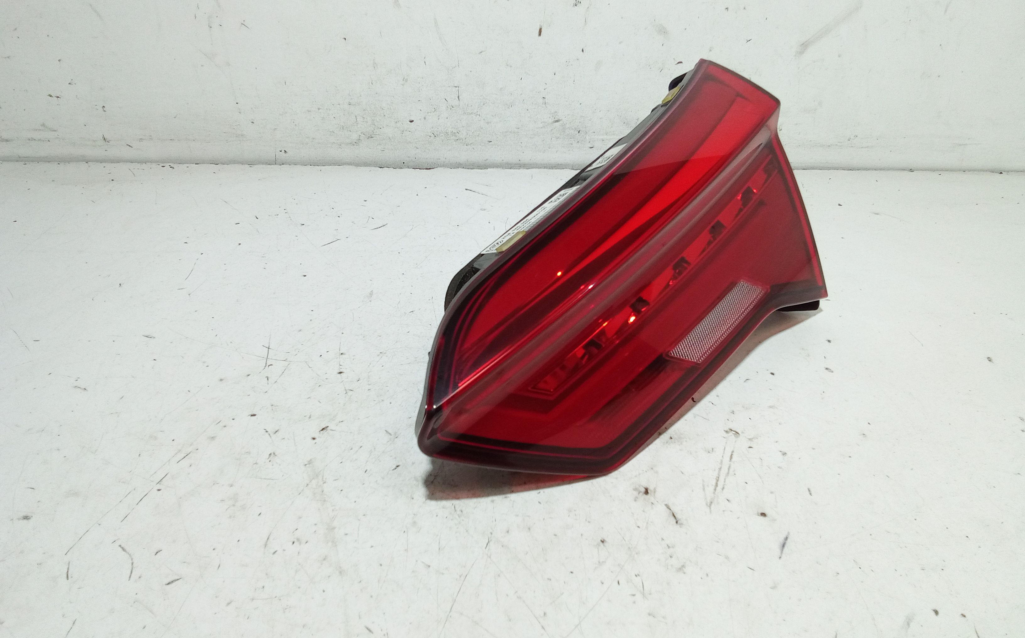 Stop Posteriore Destro Integrato nel Portello VOLKSWAGEN T-Roc Serie