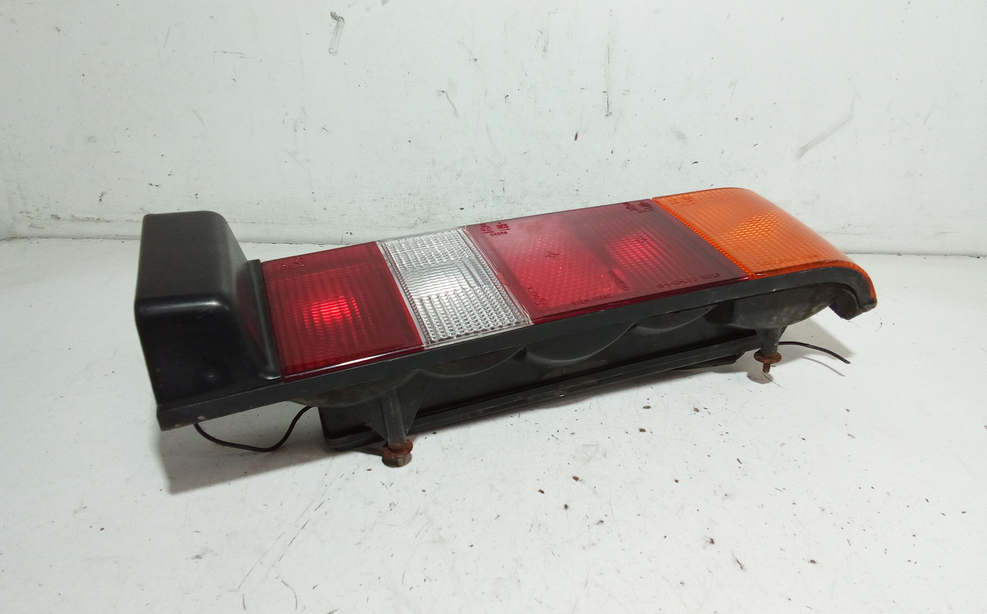 Stop fanale posteriore Destro Passeggero LANCIA Trevi Serie (828_) (80>87)