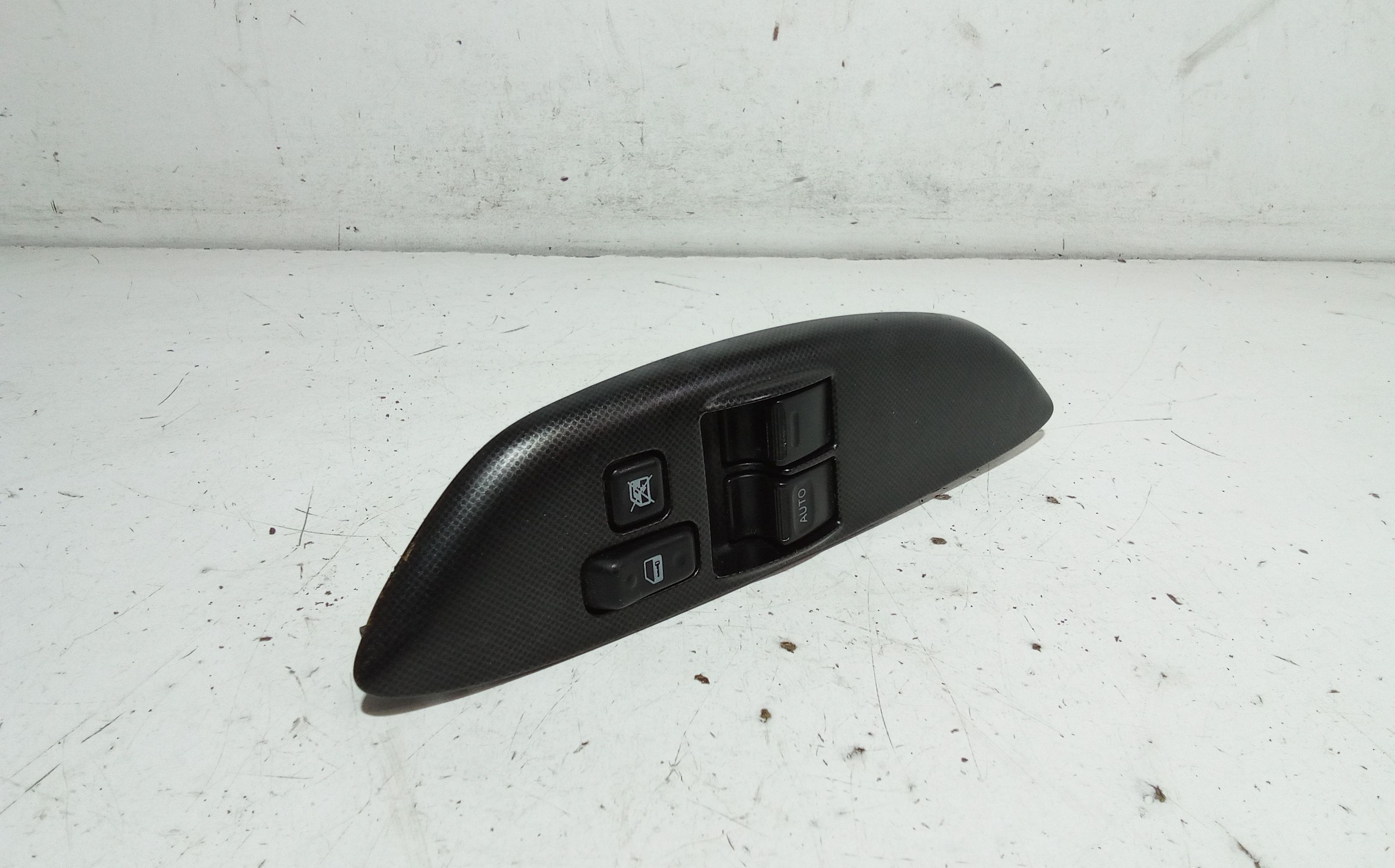 Pulsantiera anteriore sinistra Guida TOYOTA Yaris Serie (99>03)