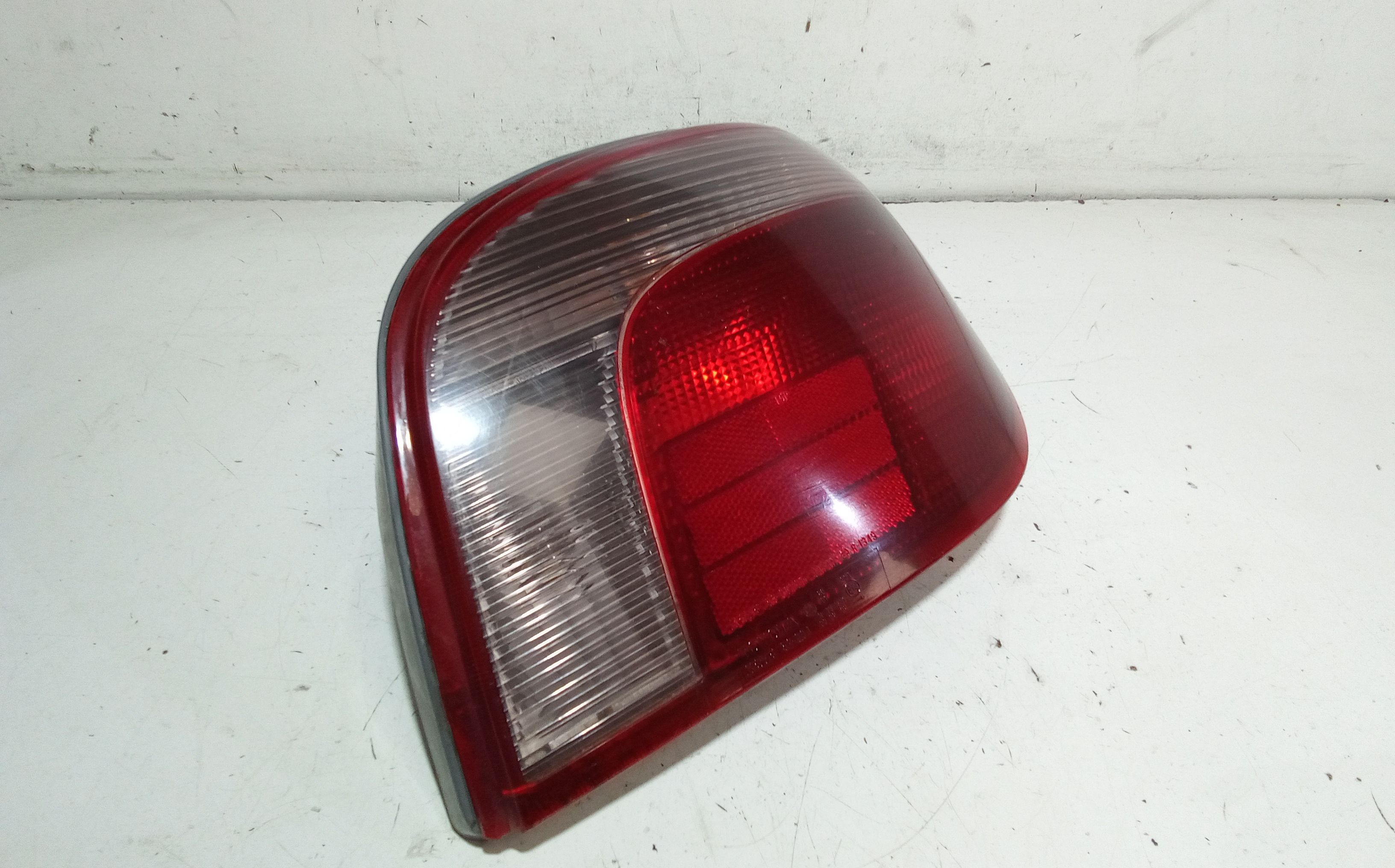 Stop fanale posteriore Destro Passeggero TOYOTA Yaris Serie (03>05)