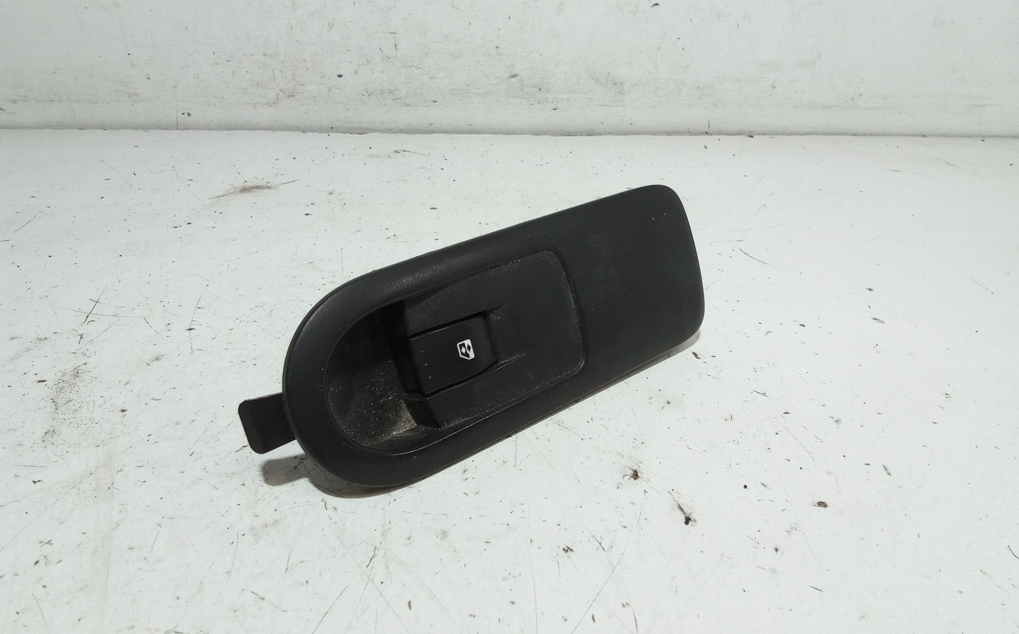 Pulsantiera Anteriore Destra Passeggero RENAULT Scenic Serie (03>09)