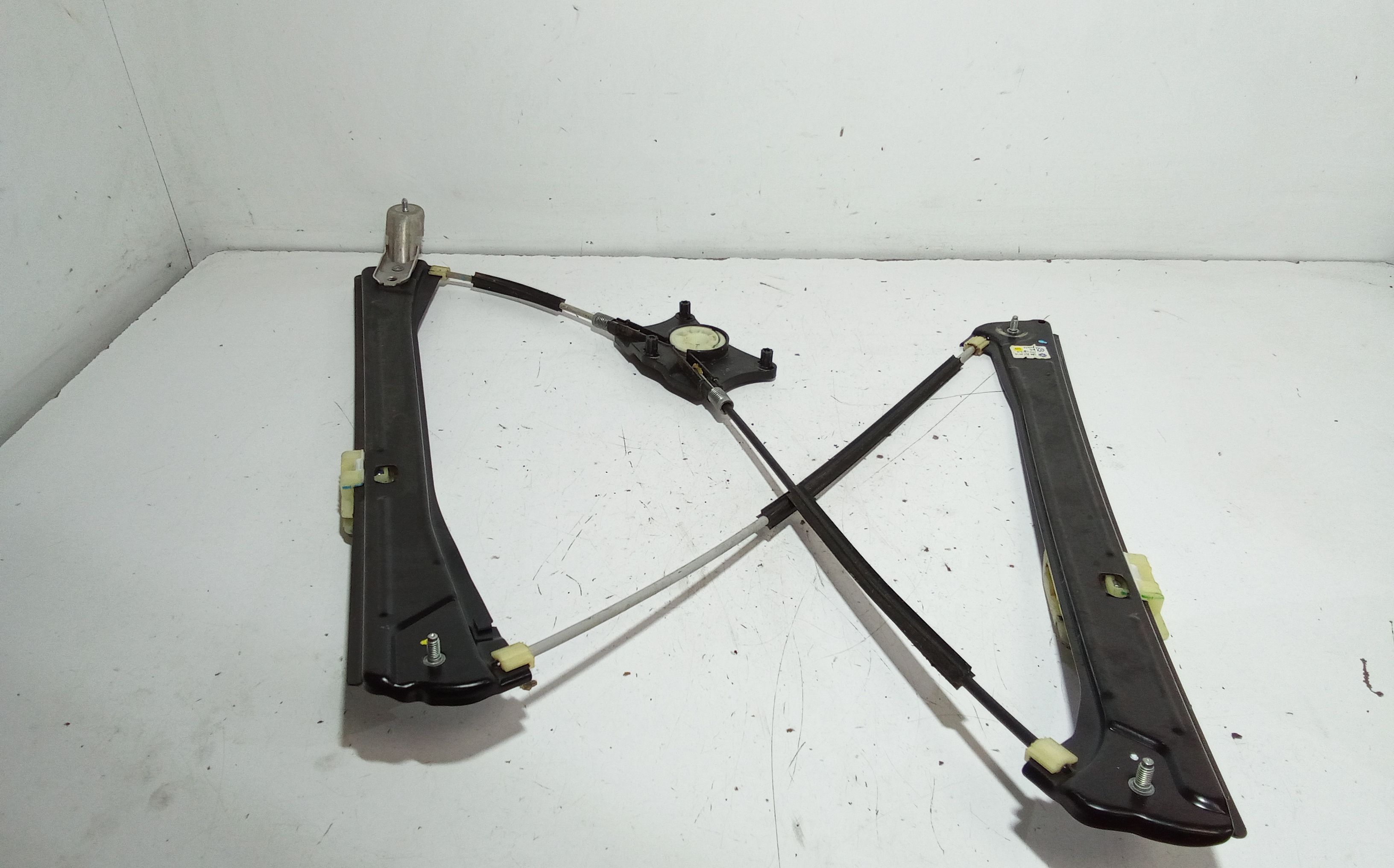 Cremagliera anteriore sinistra Guida VOLKSWAGEN Tiguan Serie