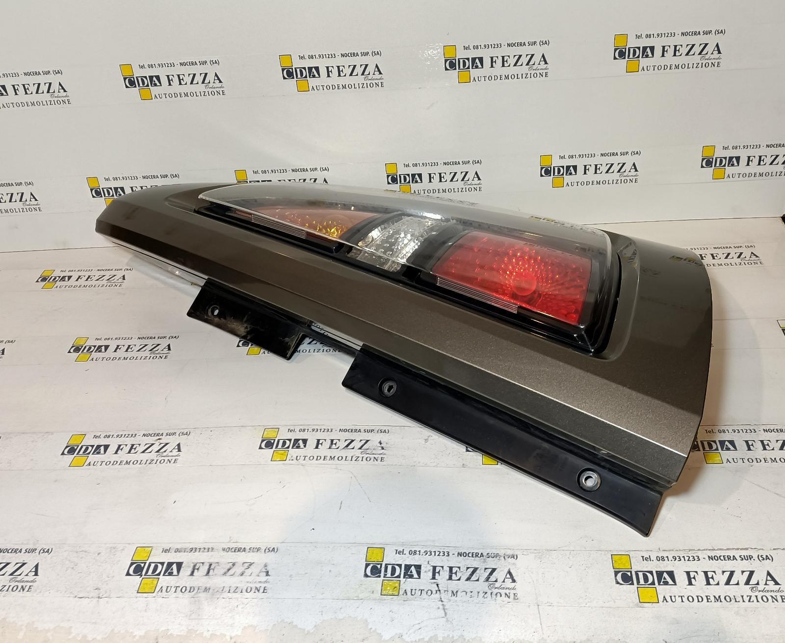 3ème Feu Stop Pour Kia Soul - Référence 92701-2K0 - Occasion En état Fonctionnel