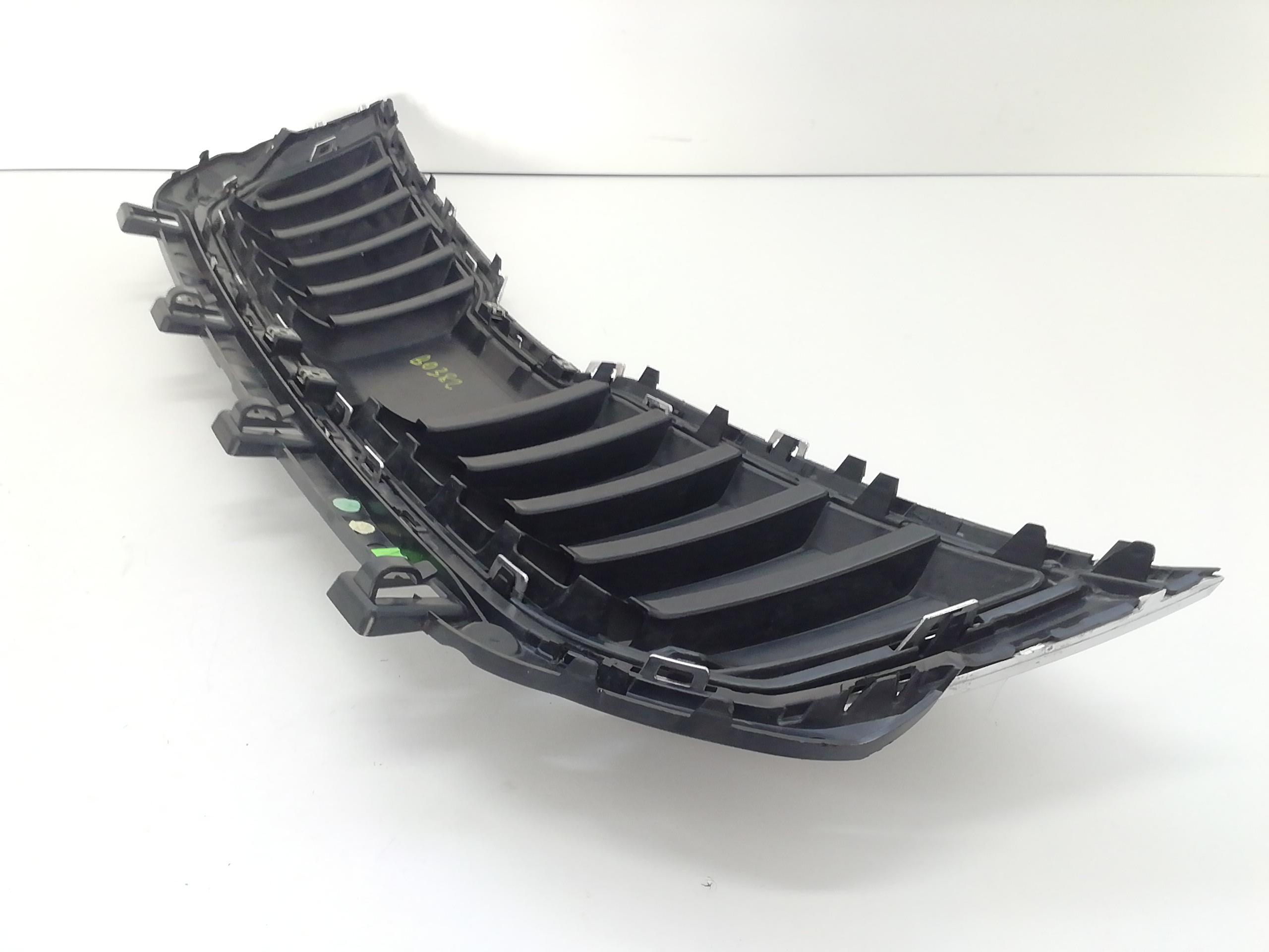 Rivestimento Griglia Anteriore Per Alfa Romeo Giulia 2017-2020 - Decorazione A V In ABS