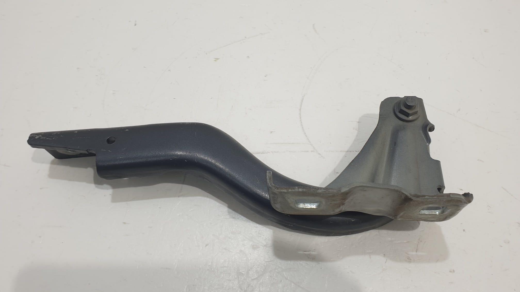 Cerniera Cofano Anteriore Sinistra Equal Quality Per Fiat Panda 1986-2002, Ricambio OE